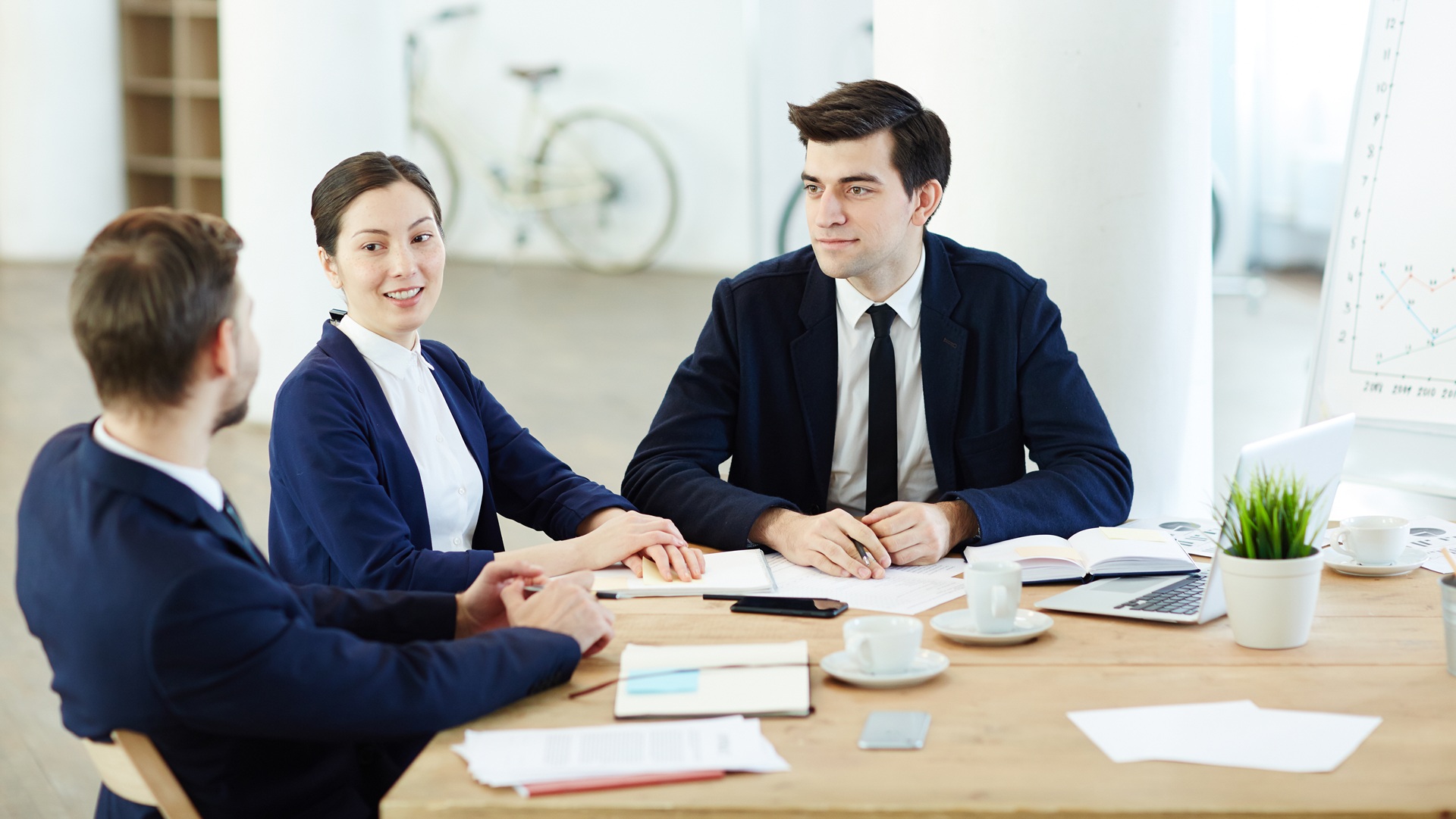 How Workplace Mediation Can Resolve Conflict Between Colleagues